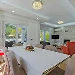 çalışta Plaja Yakın özel Havuzlu Lüx Fethiye