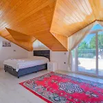 Calista Plaja Yakin Oezel Havuzlu Luex Fethiye