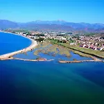 Calista Plaja Yakin Oezel Havuzlu Luex Vila Fethiye