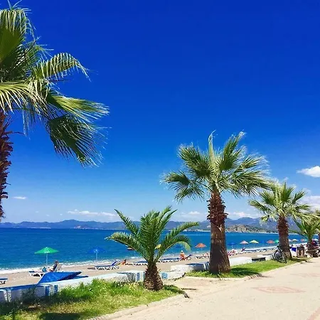 Villa Calista Plaja Yakin Oezel Havuzlu Luex *