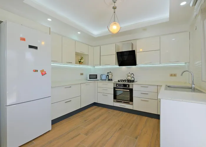 çalışta Plaja Yakın özel Havuzlu Lüx *