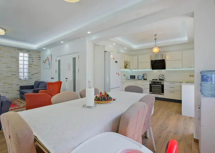 çalışta Plaja Yakın özel Havuzlu Lüx * Fethiye