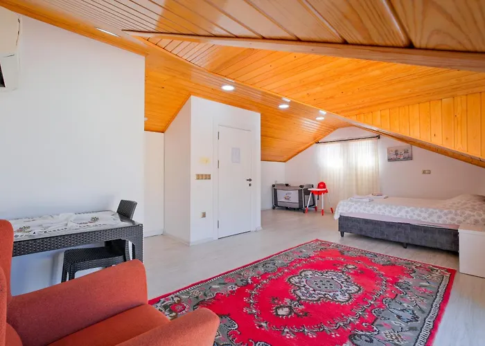 çalışta Plaja Yakın özel Havuzlu Lüx *