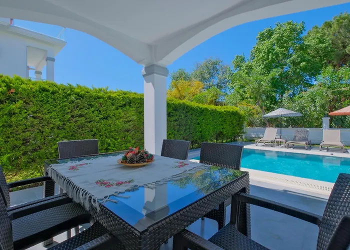 çalışta Plaja Yakın özel Havuzlu Lüx Villa Fethiye