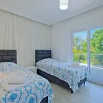 Villa Calista Plaja Yakin Oezel Havuzlu Luex Fethiye