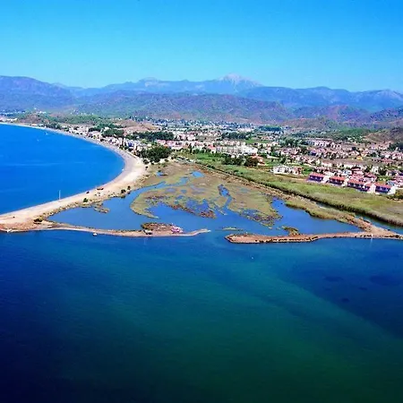 Calista Plaja Yakin Oezel Havuzlu Luex Villa Fethiye